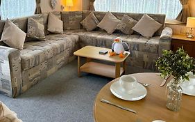 Haven Golden Sands Immaculate 3 Bedroom Pet And Autism Friendly 6 Berth Caravan With Large Gated Veranda